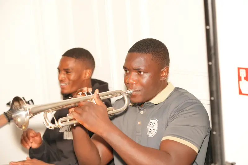 Praise & Worship, photo 2